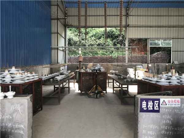 成品電檢區(qū)